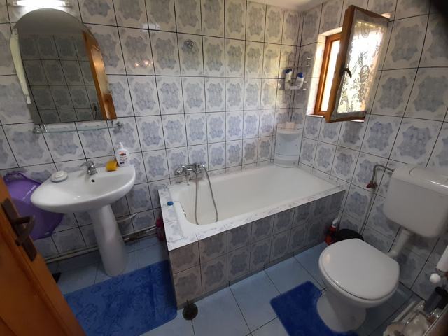 Baia cu cadă